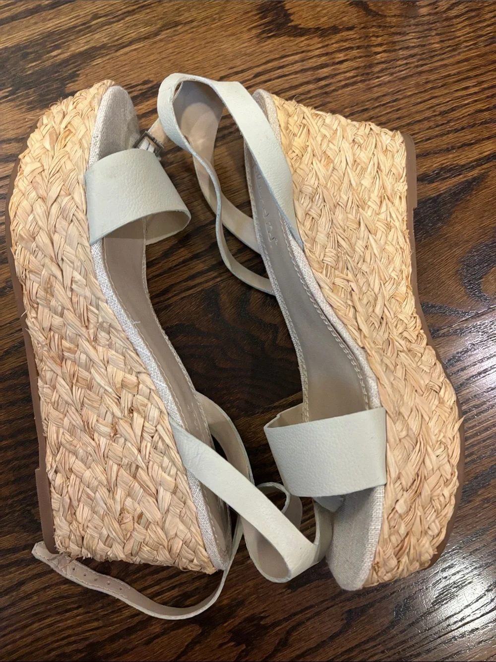 Women’s Cream Ankle-Strap Sandals with Crossed Straps